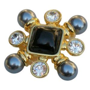 Vintage Joan Rivers Maltese Cross Brooch/Pendant